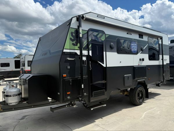 2025 Royal Flair Designer Series Caravan DS18'6-3 image