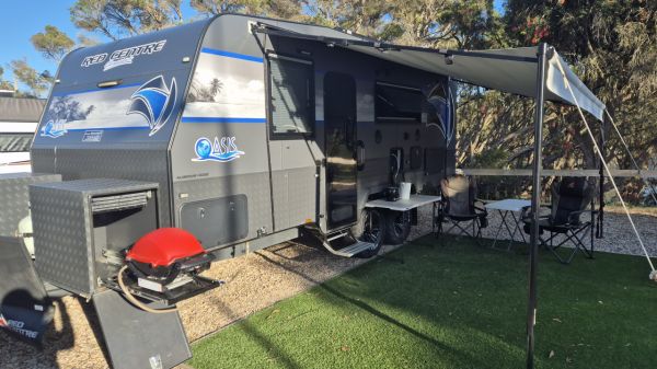 2022 Red Centre Oasis Luxury Off-Road Off Road Caravan image