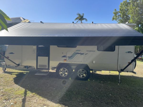 2011 Coromal Magnum 615S Pop Top image