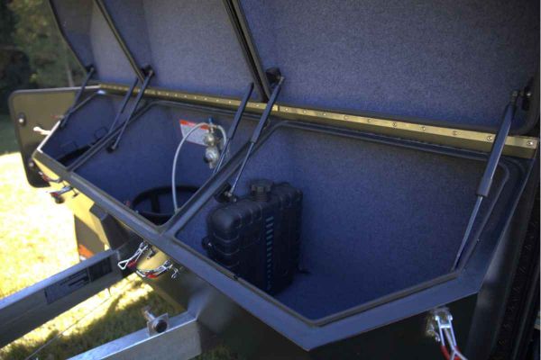 2025 Jawa Lowdown 13 Cupboard Hybrid Pop Top image