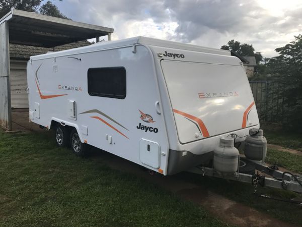 2014 Jayco 17.56-2 Expanda Pop Top image