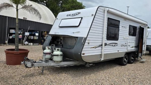 2013 Galaxy Odyssey Caravan 2 BERTH image