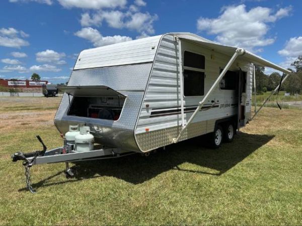 2009 Windsor Genesis Caravan COMBO S/T image