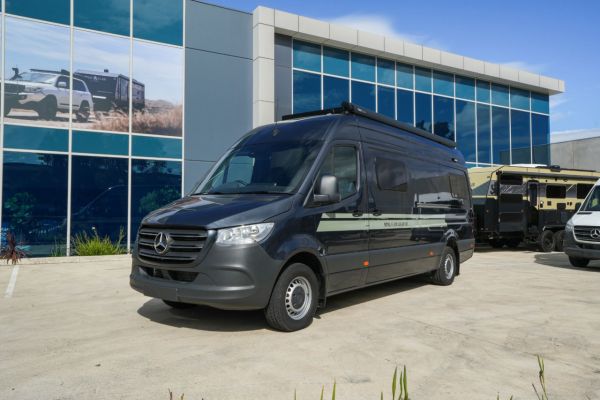 2025 Mercedes-Benz Sprinter Royal Flair 417CDI VS30 MY25 image