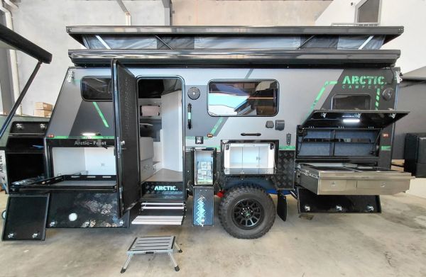 2025 Arctic Campers Frost 15 LK Caravan image