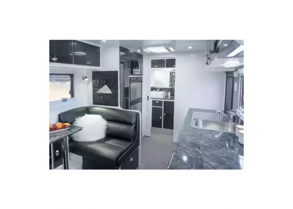 2023 Malibu Caravans California Caravan image