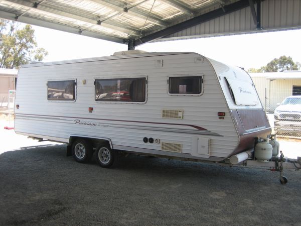 1999 Regent Parklane Caravan image