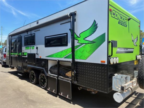 2020 CONDOR ULTIMATE FAMILY CARAVAN image