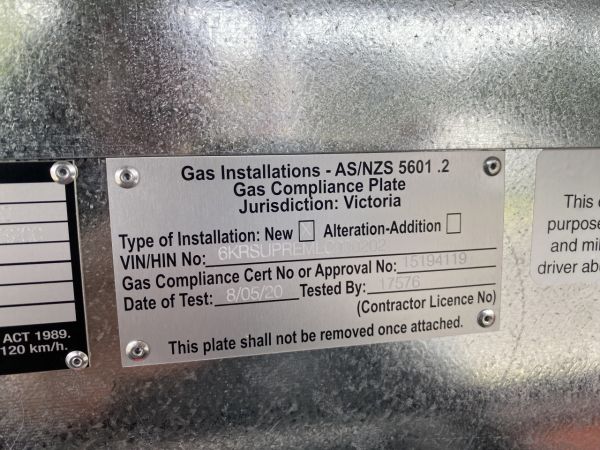 2020 Surpreme Classic Caravan image