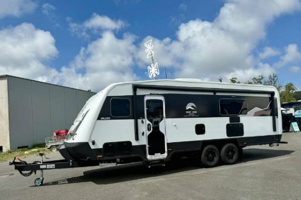 2025 Snowy River Srl220S Caravan CLUB LOUNGE image