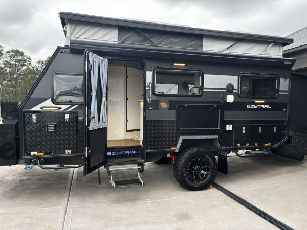 2023 Ezytrail PARKES 15 MK3 QUAD Hybrid Caravan image