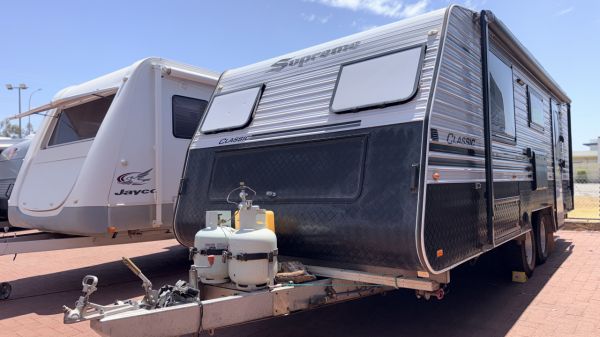 2017 Supreme Classic 20ft Caravan image