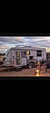 2010 Creative Highlander Ian Grant Offroad Off Road Caravan image