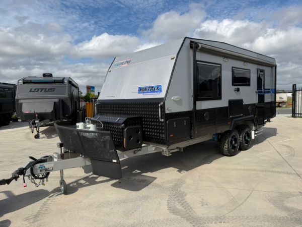 2017 Highline Matrix Caravan 19'6 REAR image