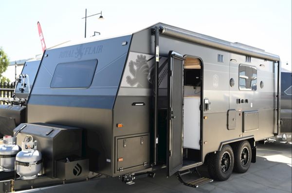 2026 Royal Flair Designer Series 19'6-1 Caravan image