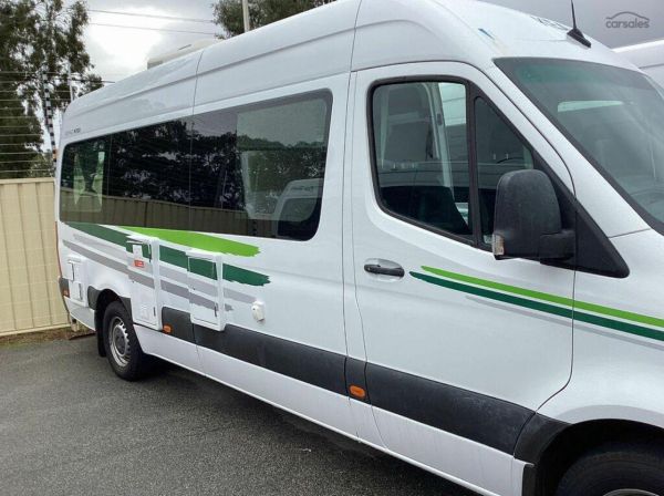 2021 Kea Nomad M700 3 Berth Mercedes image