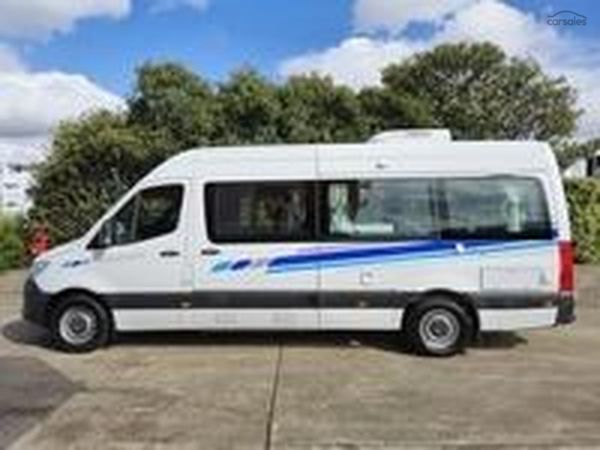 2022 Kea Nomad M700 3 Berth Mercedes image