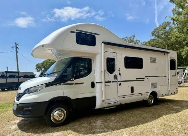 2026 Avida Beechworth C7864 Sb Motorhome SINGLE BEDS image