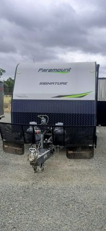 2020 Paramount 18' Signature Series Caravan image