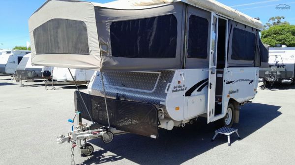 2015 Goldstream Storm image