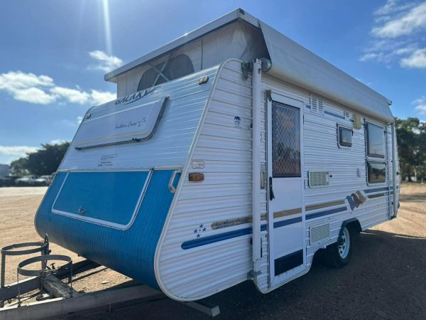 2003 Galaxy SOUTHERN CROSS Caravan image