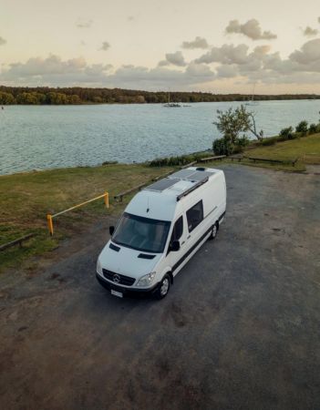 2011 Mercedes Benz Sprinter 313 CDI LWB Hi Roof Campervan image
