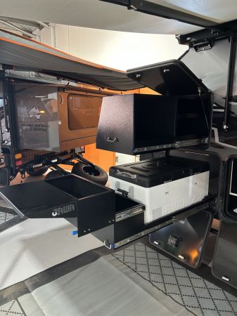 2025 Jawa Infinity Escape 15 Hybrid Pop Top image