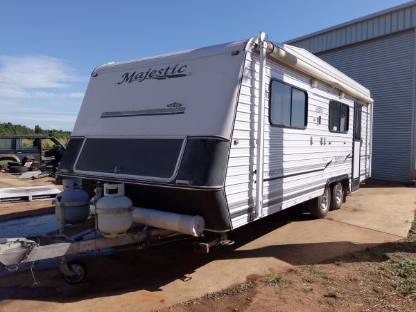 2008 Majestic Tiara Caravan image