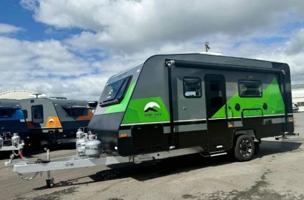 2026 Snowy River Src18 Caravan CAFE SEATING image