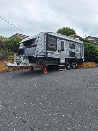 2014 Traveller Utopia Full Caravan image