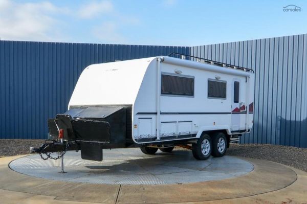 2014 SLR Discoverer image