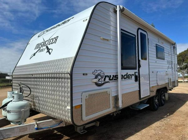 2015 Crusader Muskeeter Caravan image