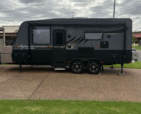 2020 Essential Signature Cruiser 2.1 Caravan image