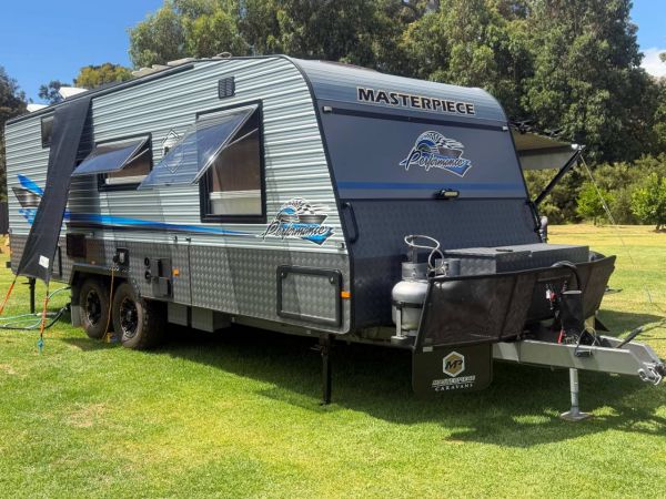 2018 Masterpiece Performance 22' 6" Off-Road Family Van Off Road Caravan image