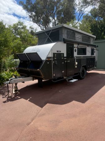 2022 Southern Cross Cruiser 15-18 Hybrid Caravan image