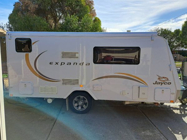 2013 Jayco Expands poptop 16 Expander image