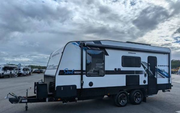 2023 Coromal Soul Seeker Caravan 19'6 ISLAND BED image