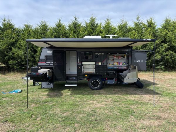 2024 Mars 15 Elite Hybrid Caravan image