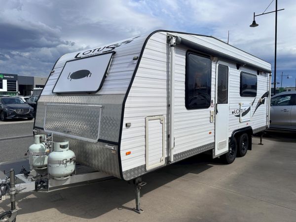 2009 Lotus Uptown 21' Caravan image