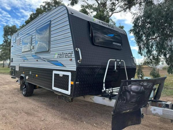 2015 Retreat Montagu Off Road Caravan image