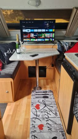 2014 A'Van Cruisliner Campervan image