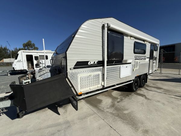 2013 Lotus Trooper Other image