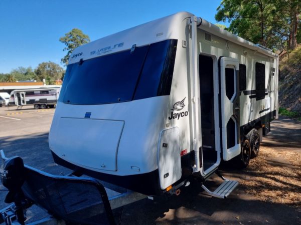 2018 Jayco Silverline Caravan 21.65-4 OB image