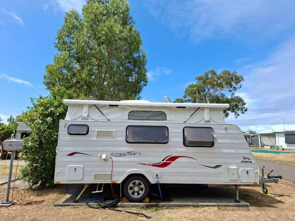 2016 Jayco Starcraft  16.67-5 Pop Top image