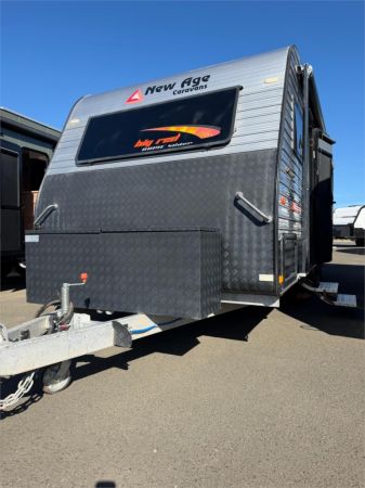 2018 NEW AGE BIG RED SLIDE-OUT Caravan 2018 BR19E image