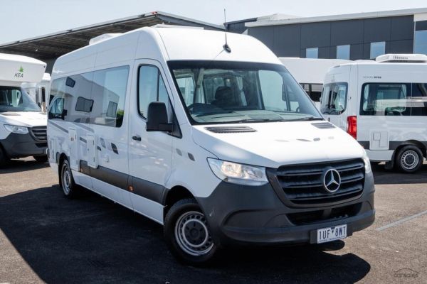2021 Kea Nomad Mercedes-Benz M700 3 Berth image