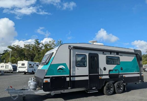 2026 Snowy River Src22 Caravan LARGE ENSUITE image