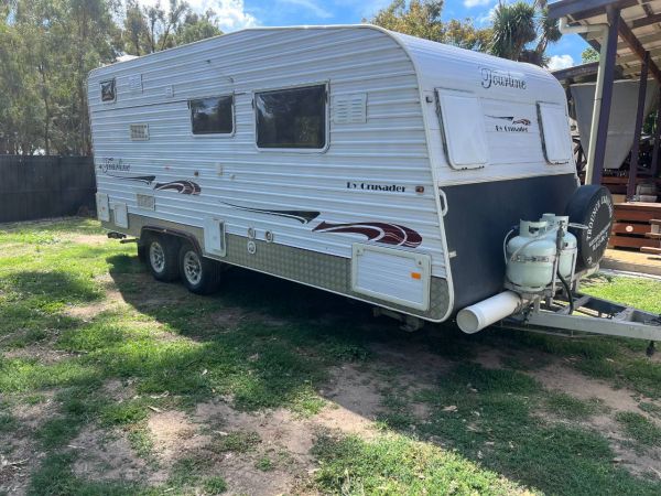 2009 Crusader Tourline Caravan image
