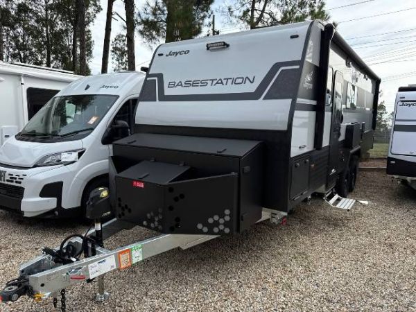 2026 Jayco Base Station Caravan 24.75-6.4T.BS-MY26 image