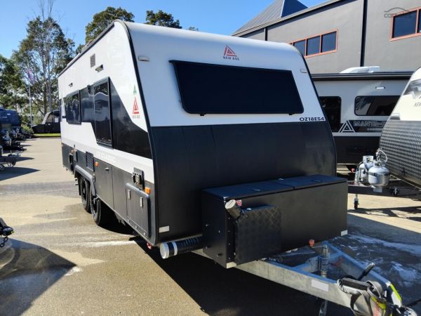 2019 New Age Caravans 18ft OZ Classic Couples van with FULL ENSUITE image